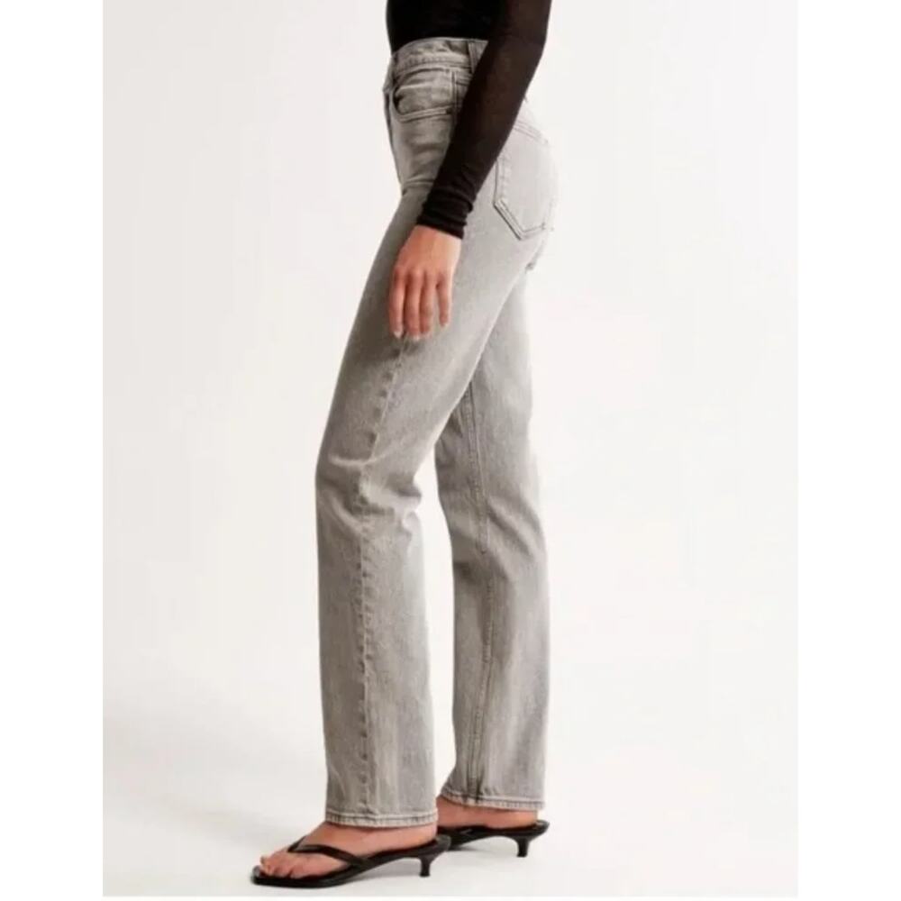 Abercrombie & Fitch Curve Love 90s Straight Ultra High Rise Jean Gray Size 27R - Picture 2 of 8